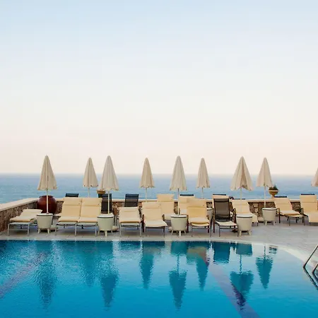 Epavlis & 4* Καμάρι