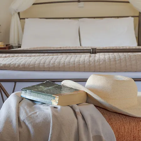 Epavlis & 4* Καμάρι