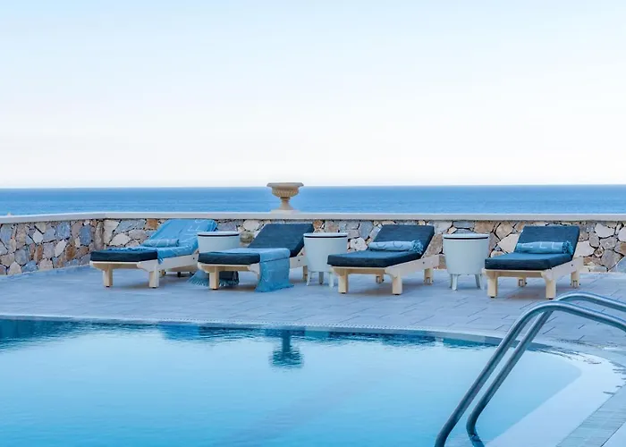 Epavlis Hotel&spa 4* Kamári