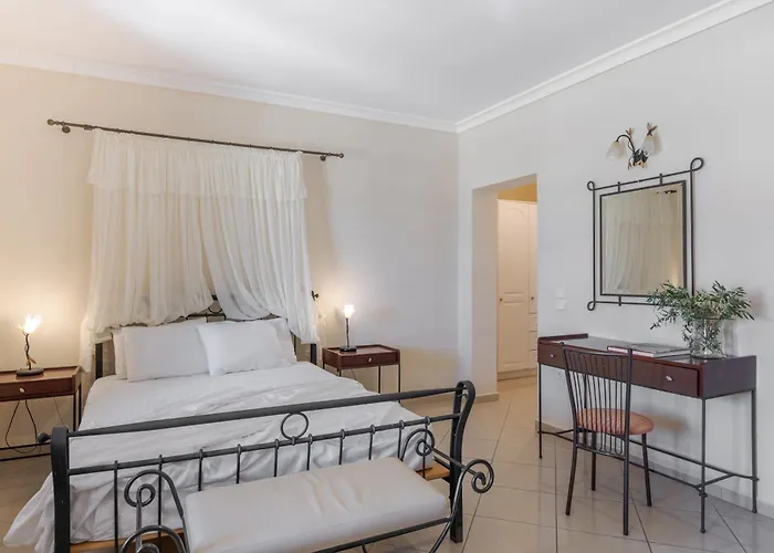 Epavlis Hotel&spa Kamári