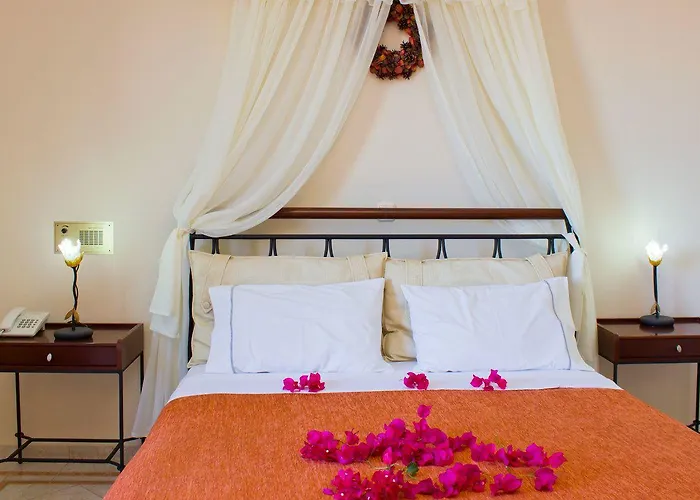 Epavlis Hotel&spa Hotel Kamári