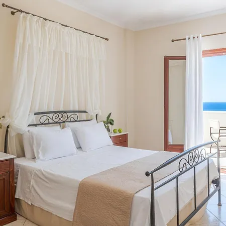 Hotel Epavlis &