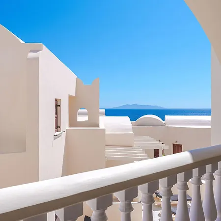 Epavlis & Kamari (Santorini)