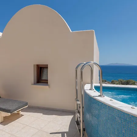 Epavlis & 4* Kamari (Santorini)