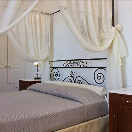 Hotel Epavlis & 4*
