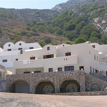 Epavlis & 4* Kamari (Santorini)