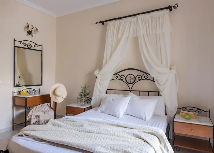 酒店 Epavlis & Kamári