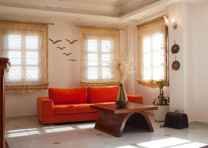 Epavlis & Hotell Kamári